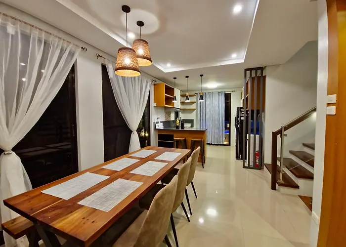 Overlooking Staycation At Sandari Batulao