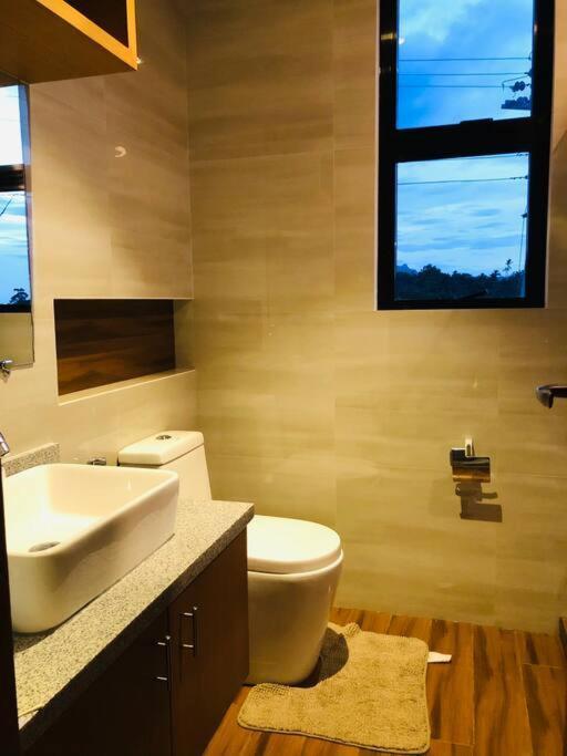 Overlooking Staycation At Sandari Batulao *