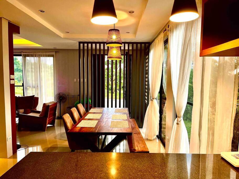 Overlooking Staycation At Sandari Batulao Holiday home *