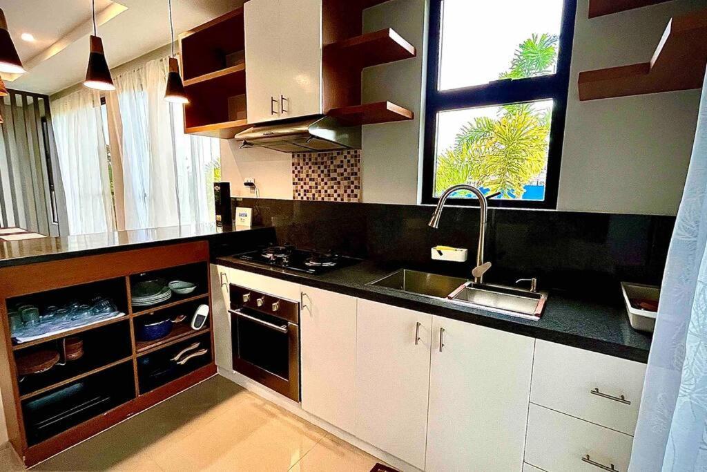 Holiday home Overlooking Staycation At Sandari Batulao *