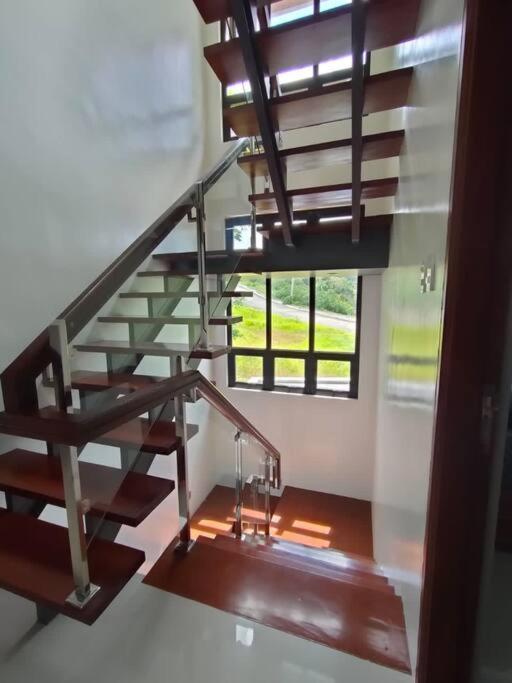 Holiday home Overlooking Staycation At Sandari Batulao Tagaytay City
