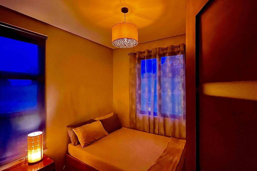 Overlooking Staycation At Sandari Batulao Holiday home