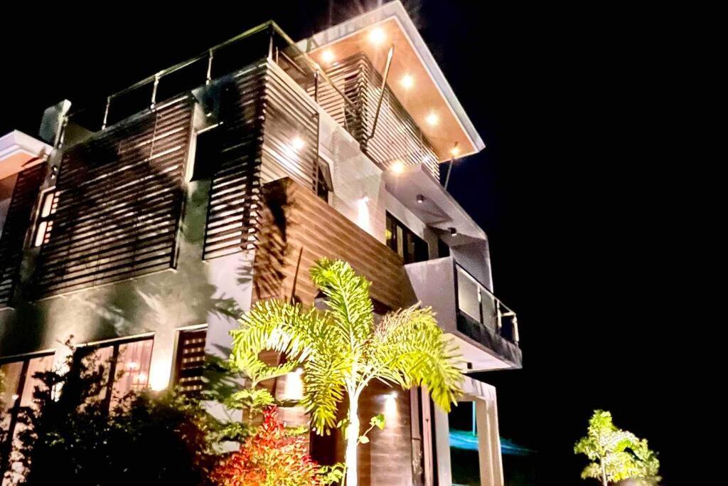 Overlooking Staycation At Sandari Batulao Holiday home Tagaytay City