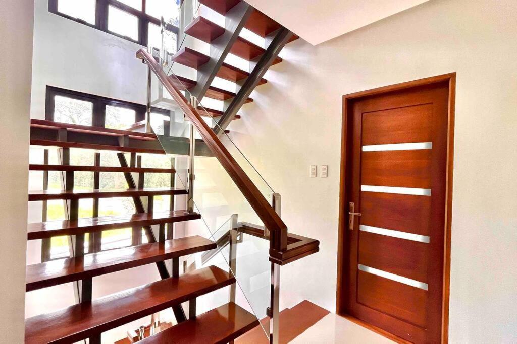 Holiday home Overlooking Staycation At Sandari Batulao