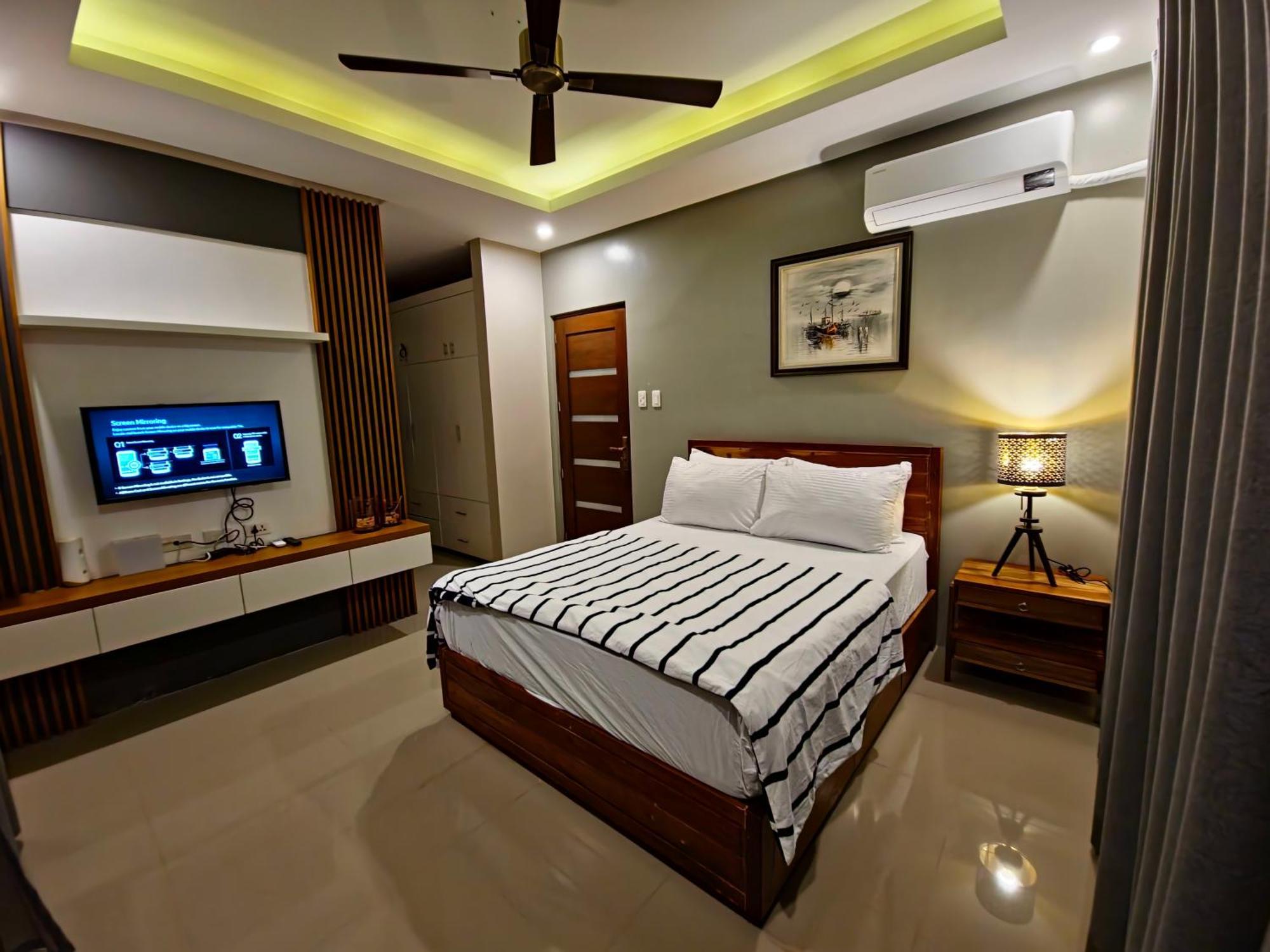 Holiday home Overlooking Staycation At Sandari Batulao *