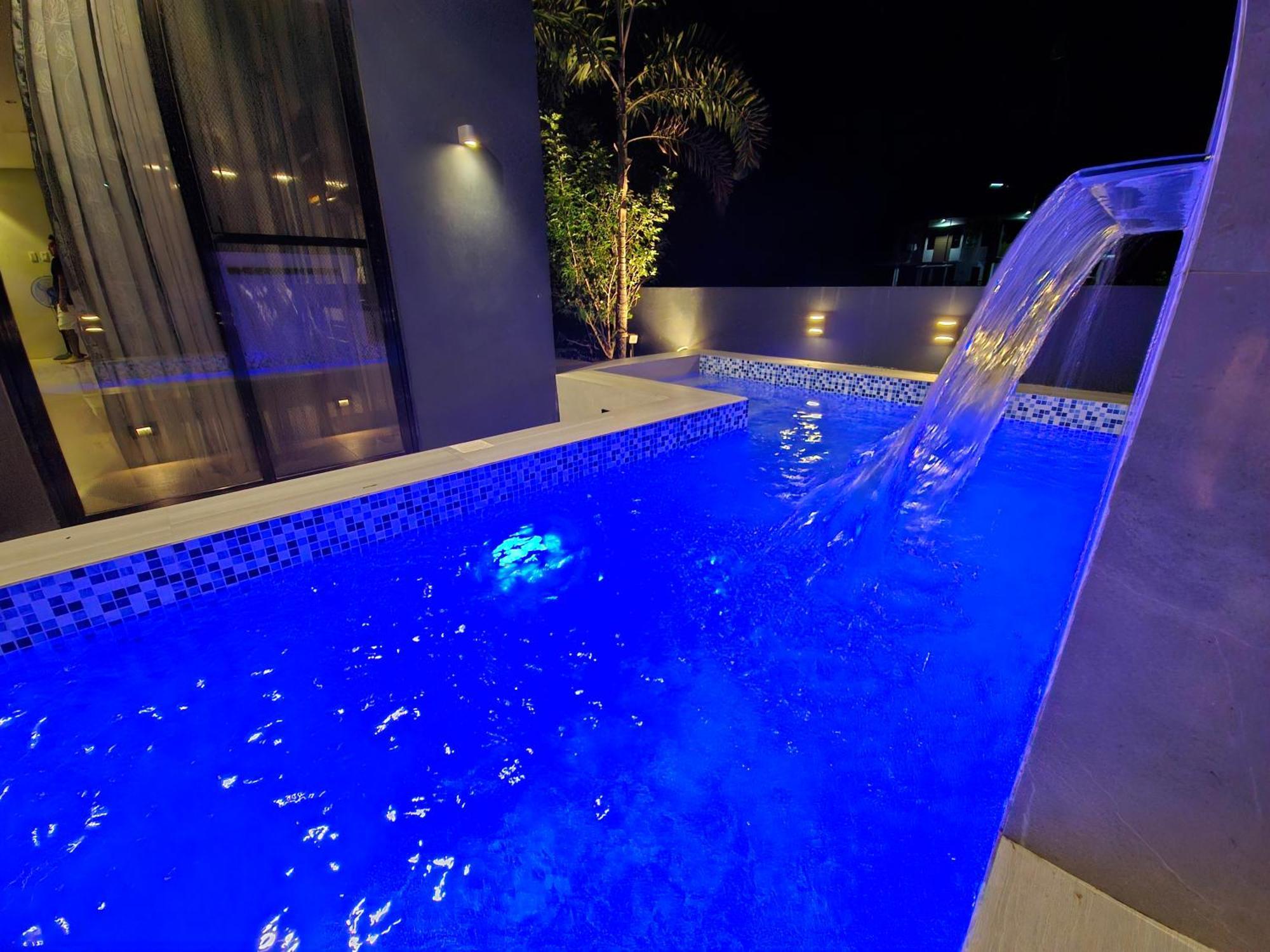 Overlooking Staycation At Sandari Batulao * Tagaytay City