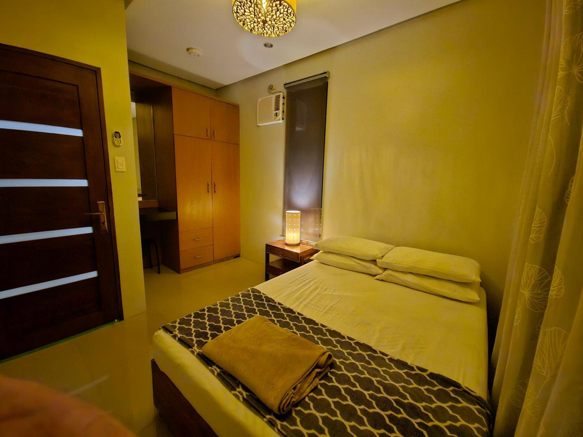 Overlooking Staycation At Sandari Batulao