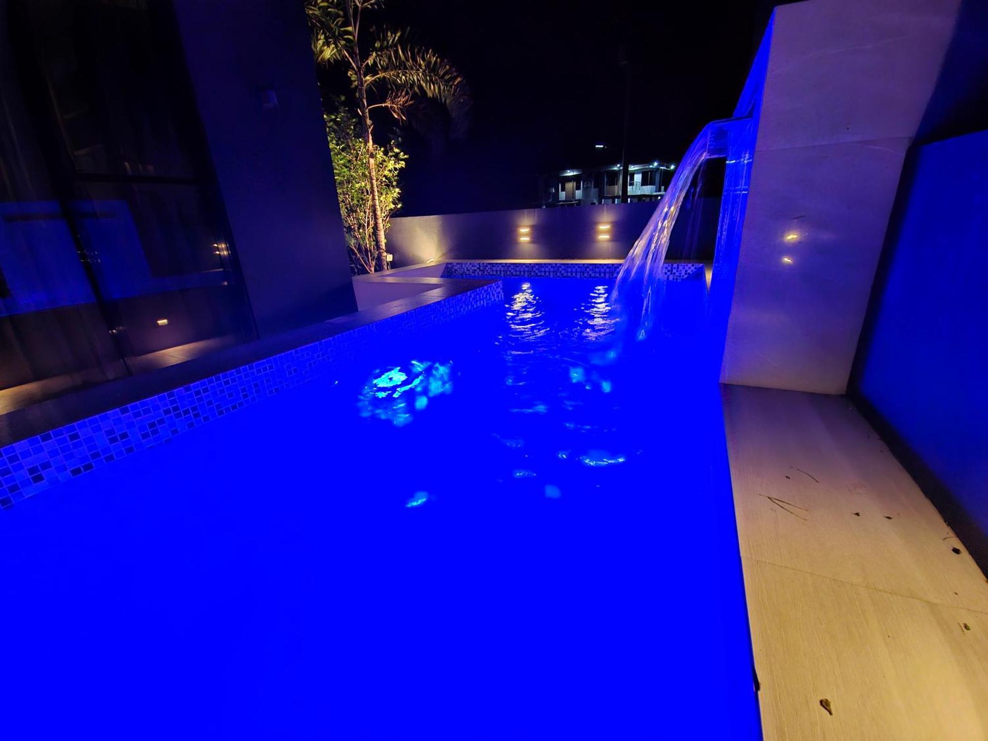 Overlooking Staycation At Sandari Batulao Holiday home Tagaytay City